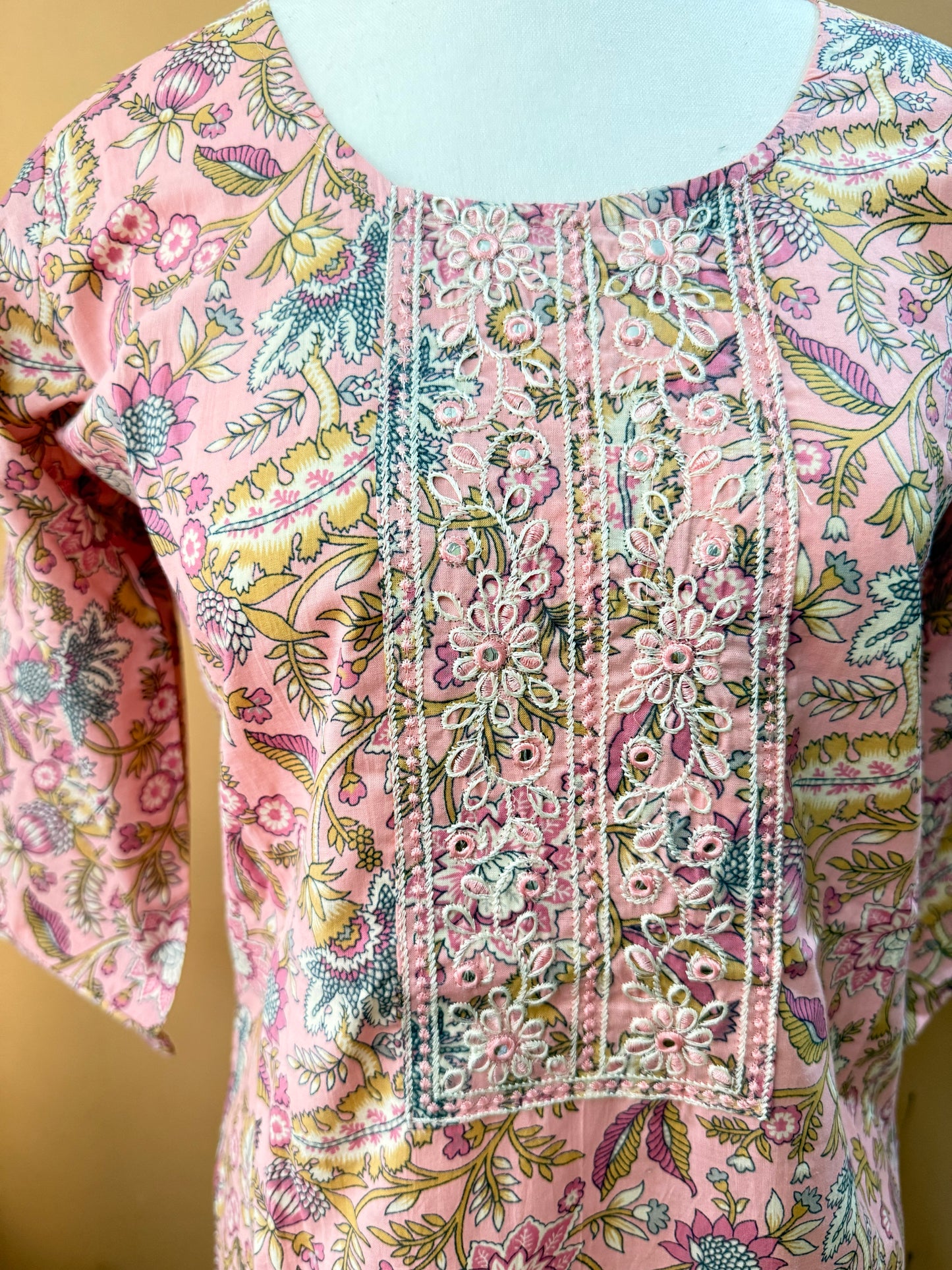 Peach Pink Premium Mul Cotton Printed Kurti, Pant, Dupatta set